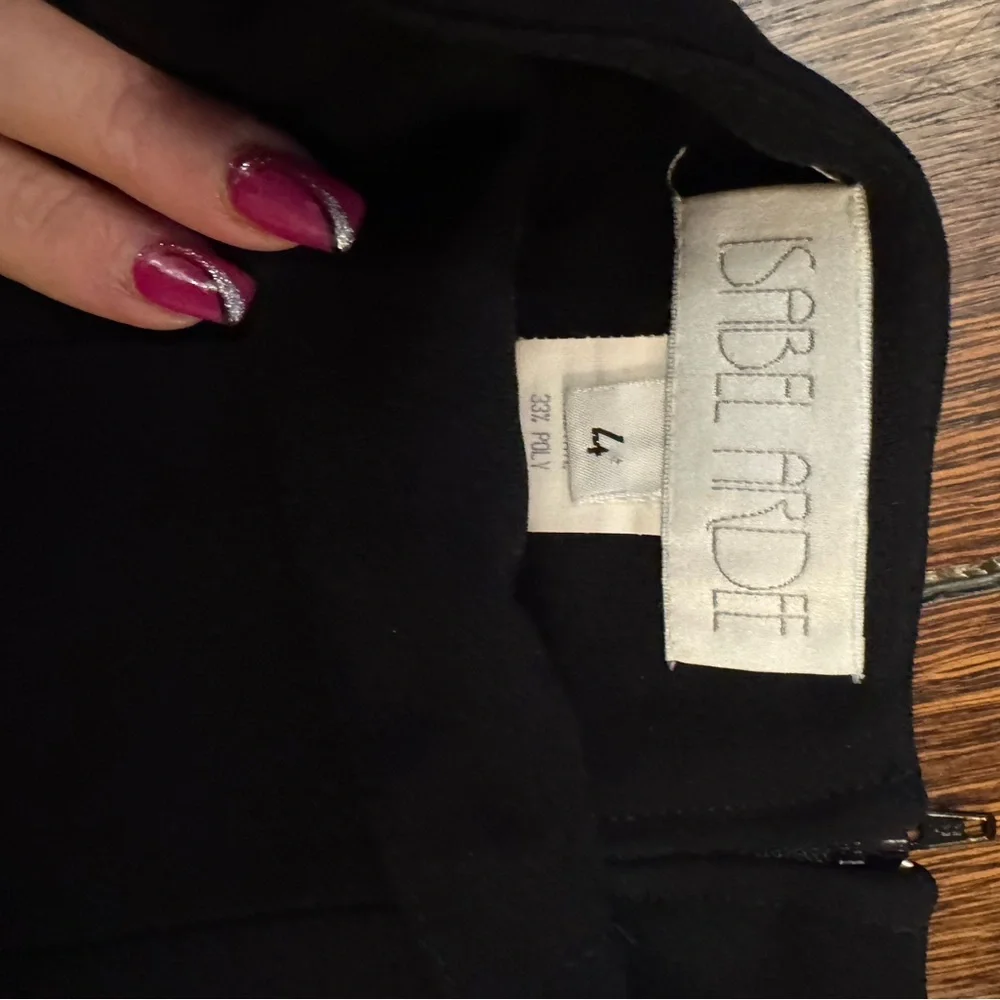 Isabel Ardee high waisted crêpe shorts, fully lined, size 4. Excellent condition - Picture 2 of 4